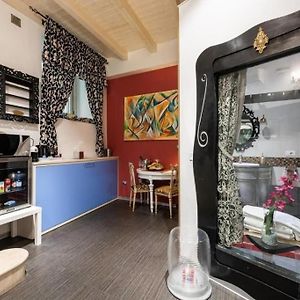 Apt 2 In The Historic Center Bari